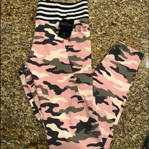 VSPink Ultimate Camo leggings